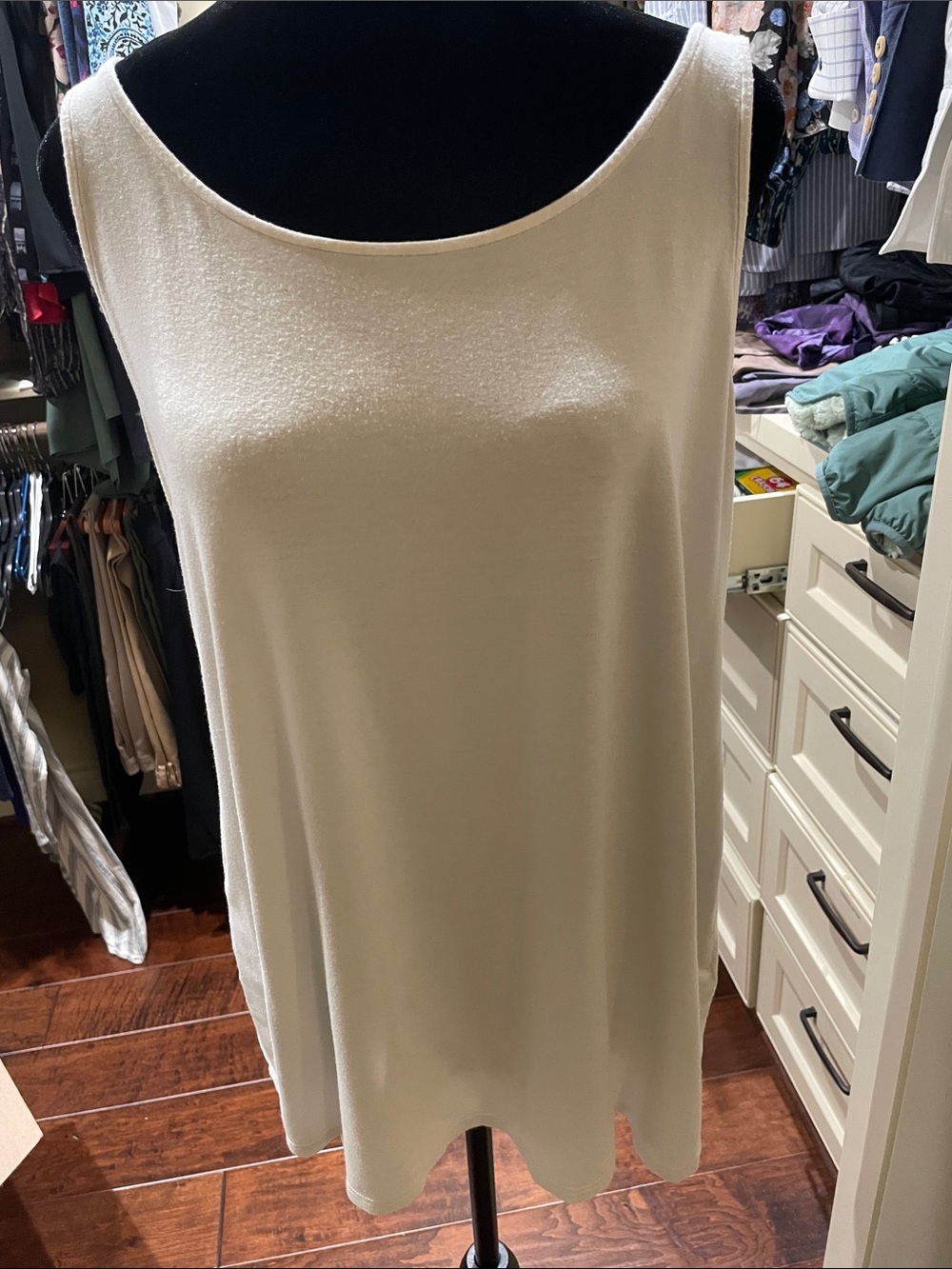 Eileen Fisher White Sleeveless Knit Swing Top